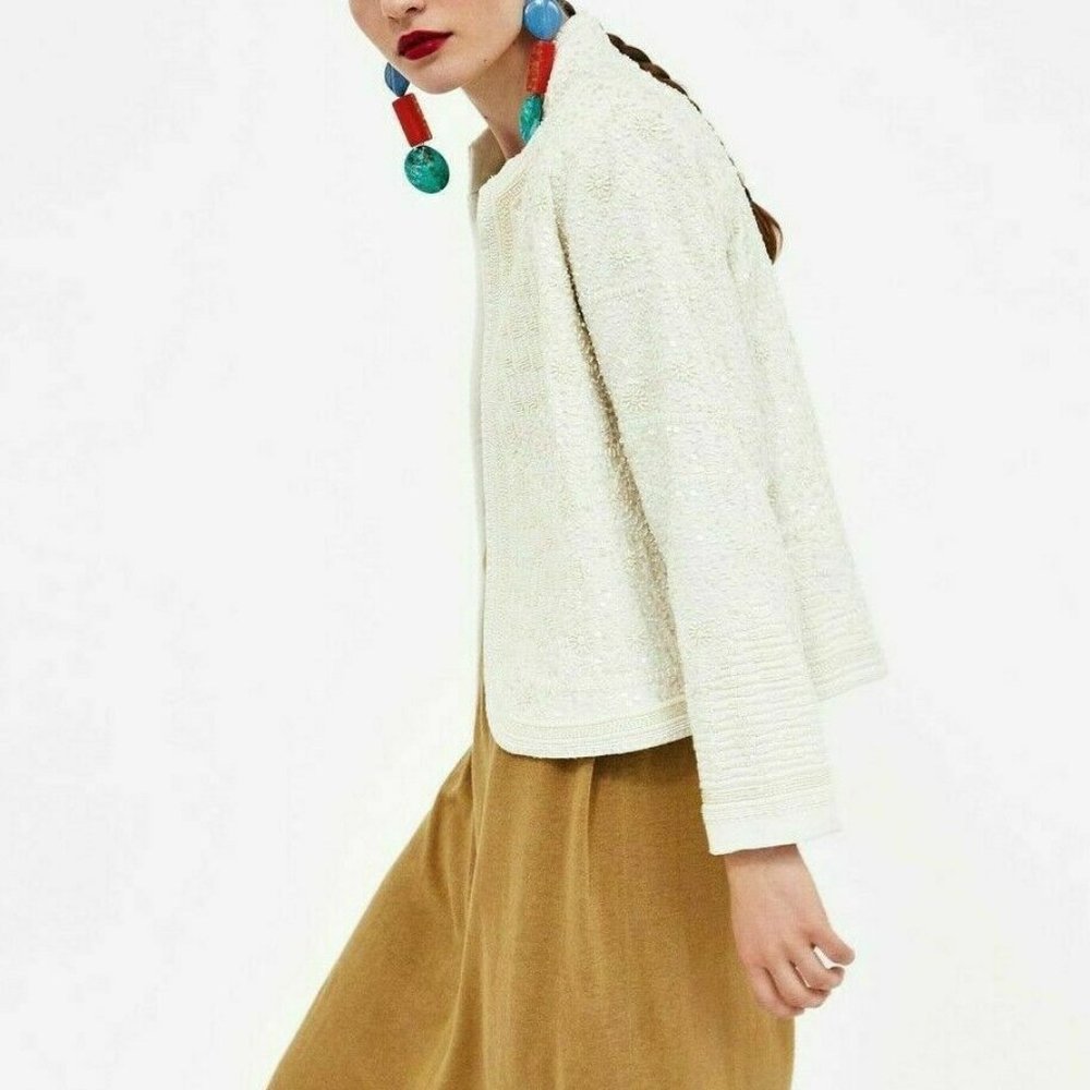 SOLD! ZARA Beaded Cream Beige Long Sleeve Blazer - Picture 2 of 10